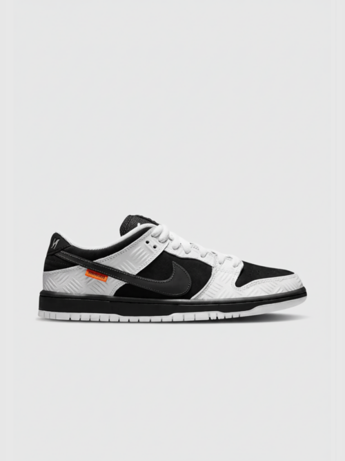 Nike SB Dunk Low TightBooth